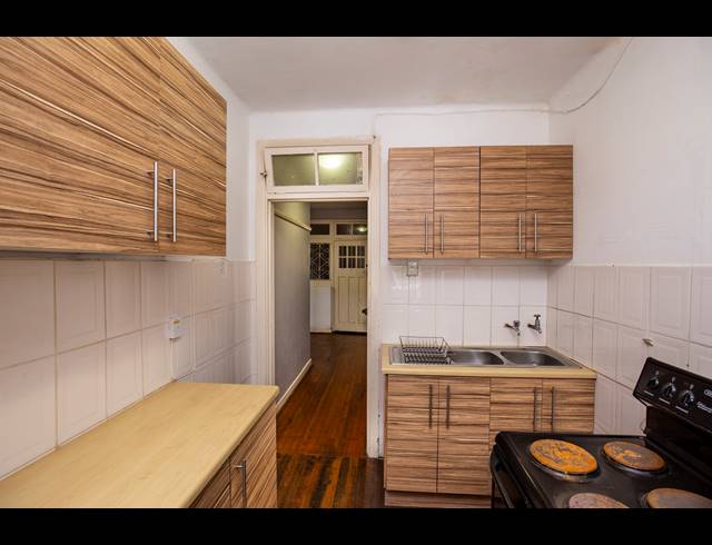 2 BEDROOM APARTMENT FOR SALE IN GLENWOOD